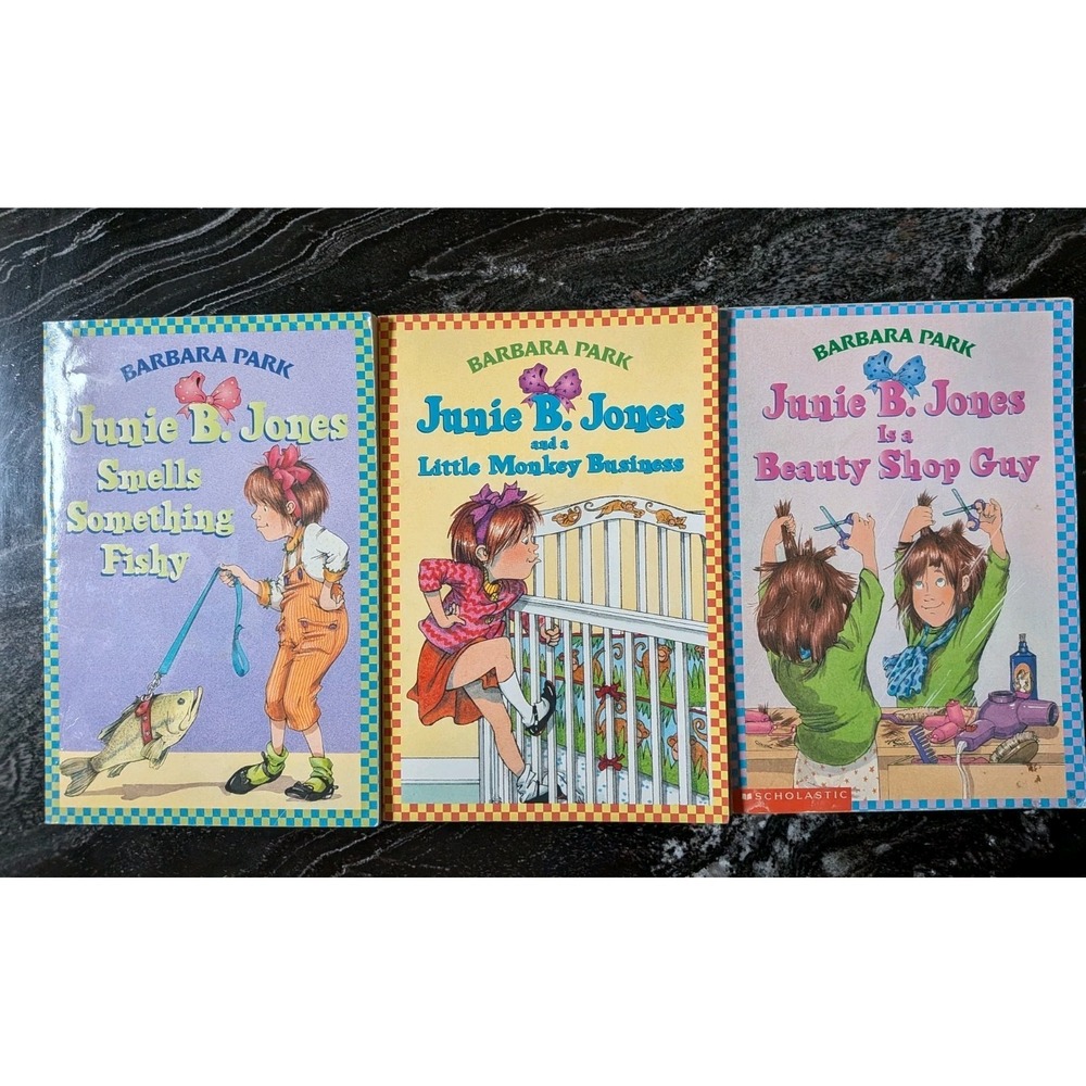 Junie B Jones Book Lot/3 Barbara Park Smells, Something Fishy, Monkey Business
